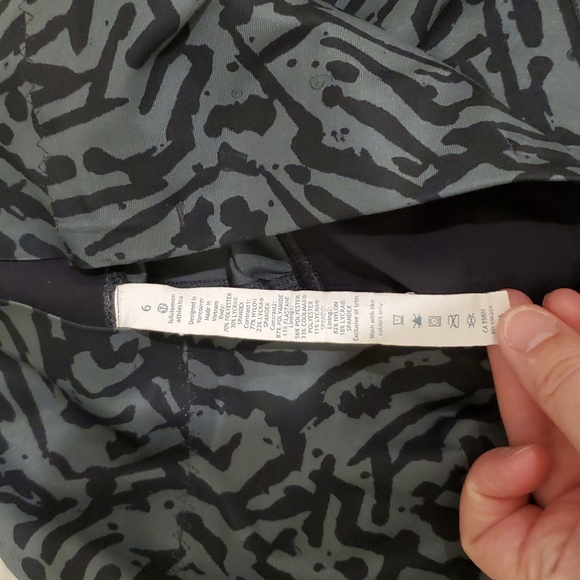 Lululemon Hot To Street Camo Mesh Legging 6 - Picture 6 of 10
